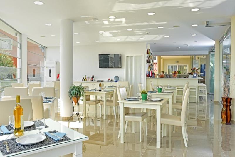 Palapart Gikas Suites And Studios Gouvia Exterior foto