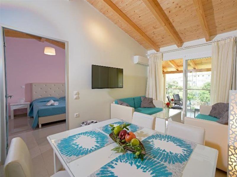 Palapart Gikas Suites And Studios Gouvia Exterior foto